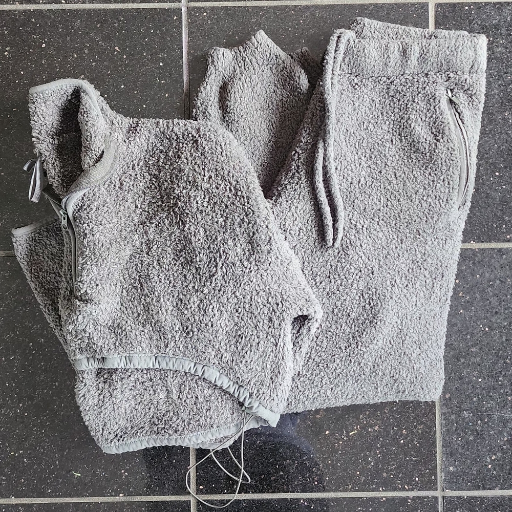 SKIMS Cropped Pull Over Teddy Lounge Set